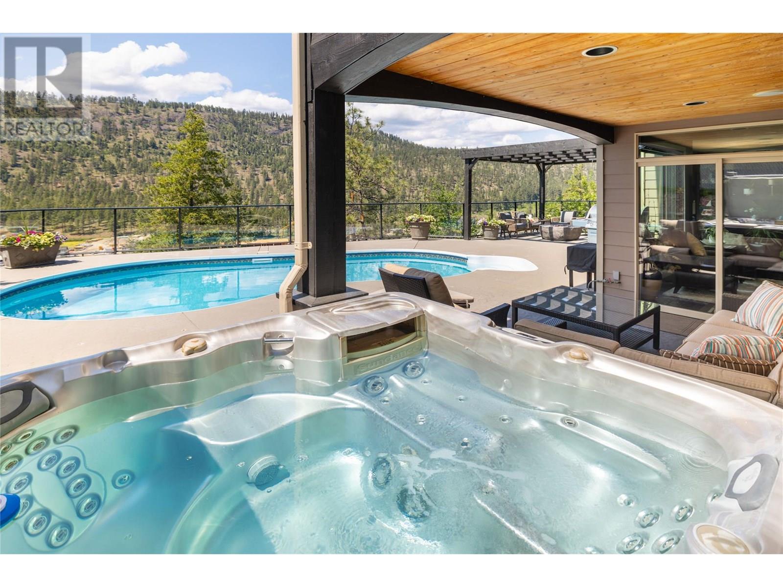  854 Big Rock Court, Kelowna