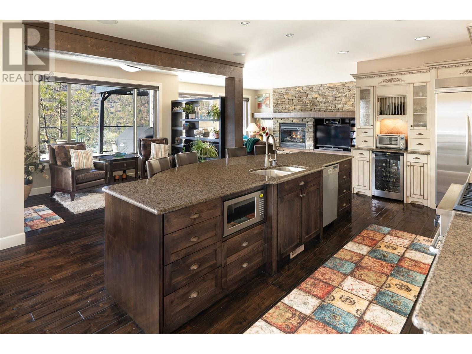  854 Big Rock Court, Kelowna