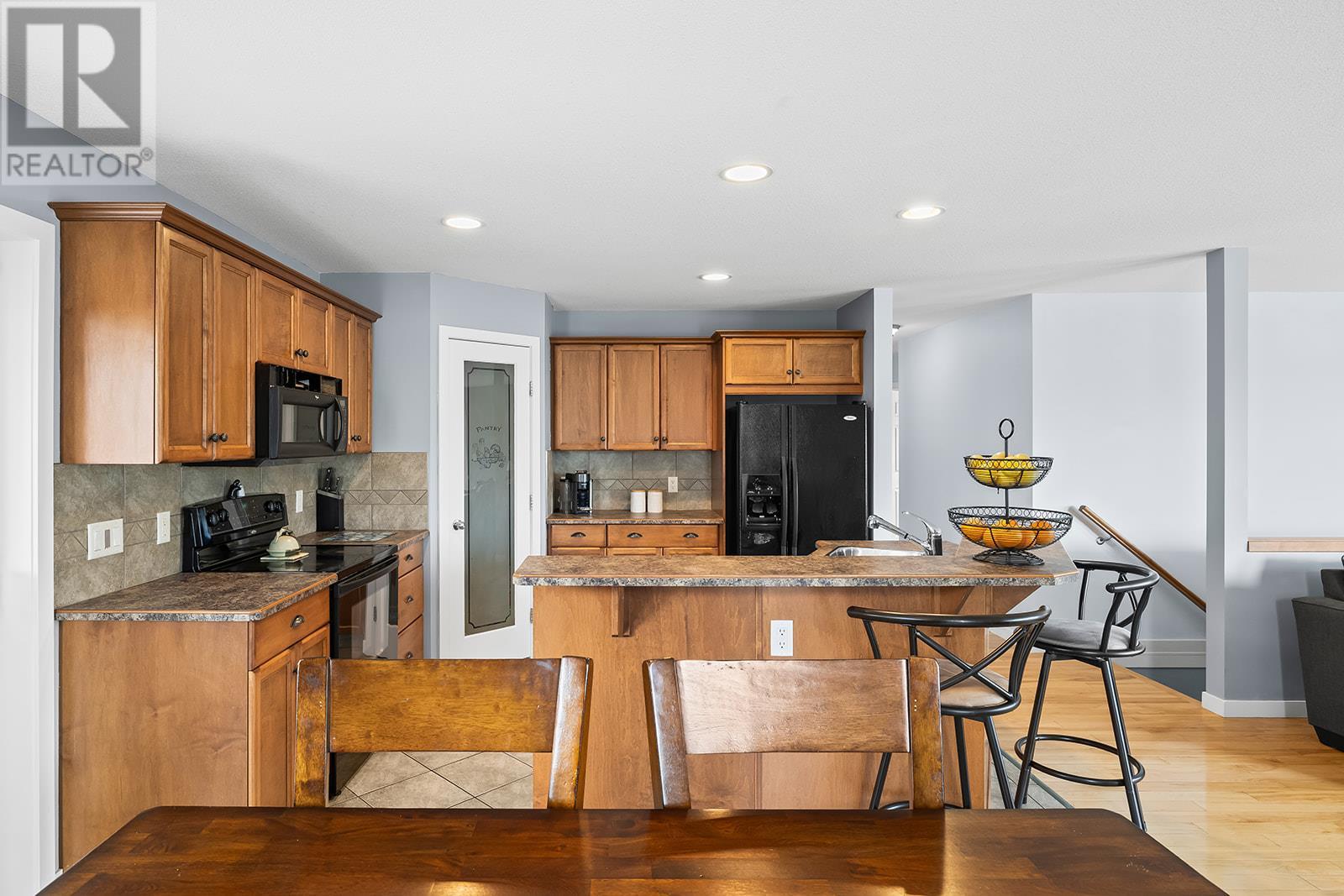  1520 Feedham Avenue, Kelowna
