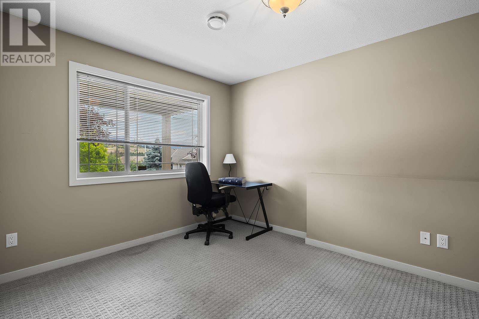  1520 Feedham Avenue, Kelowna