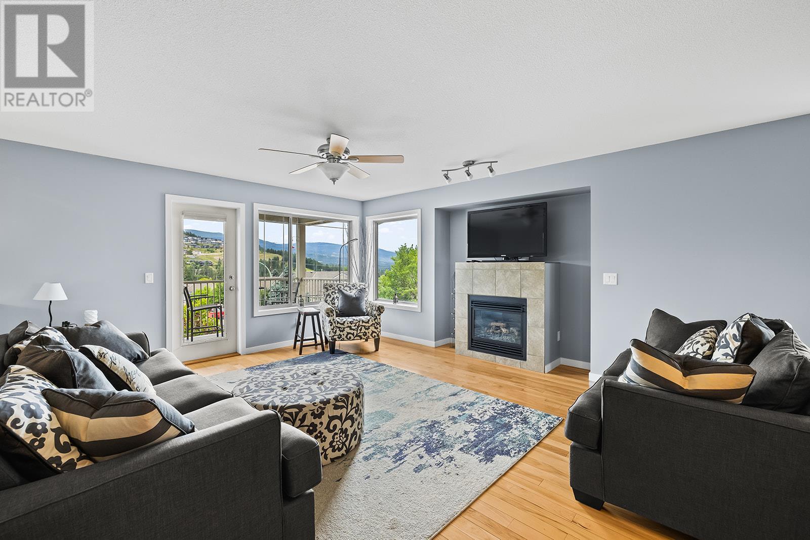  1520 Feedham Avenue, Kelowna