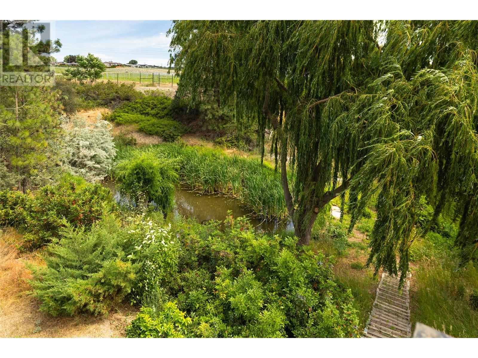  1049 Kelly Drive, West Kelowna