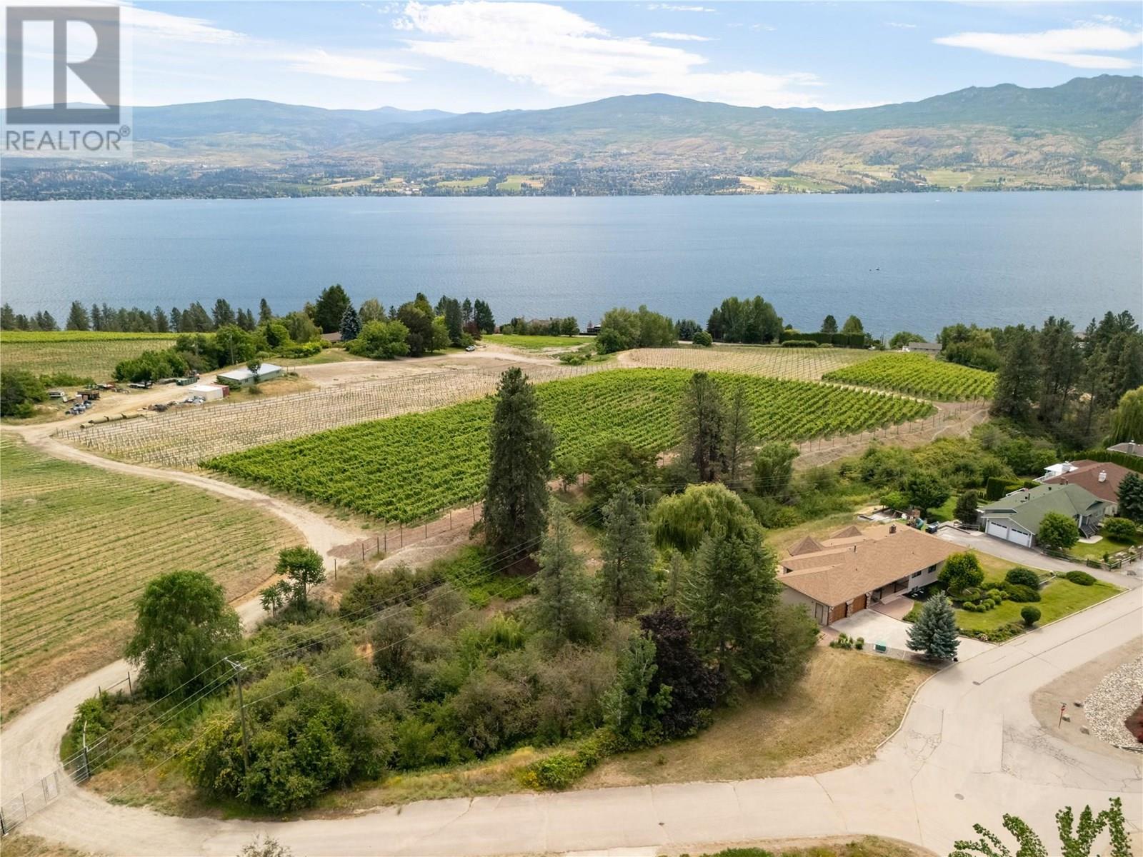 1049 Kelly Drive, West Kelowna