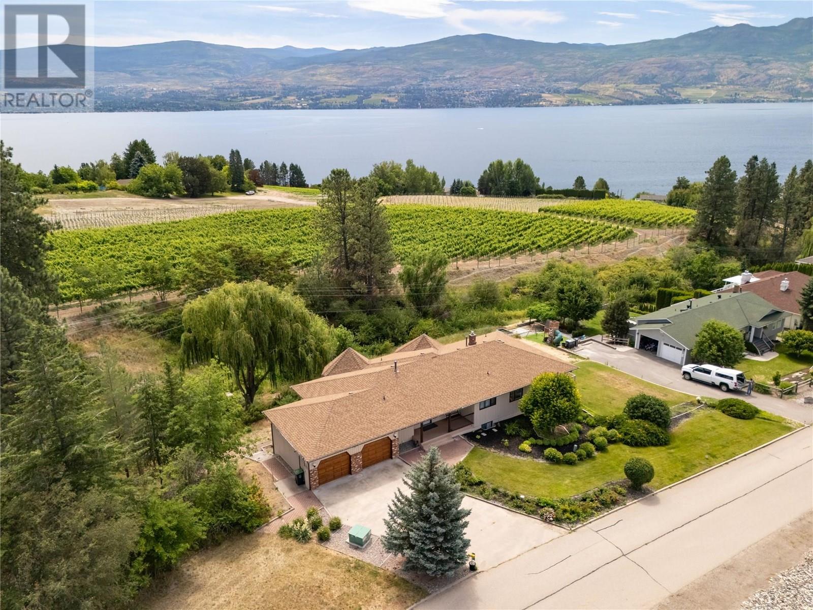  1049 Kelly Drive, West Kelowna
