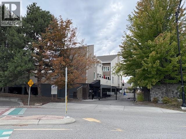 301 4004 BLUEBIRD Road, Kelowna