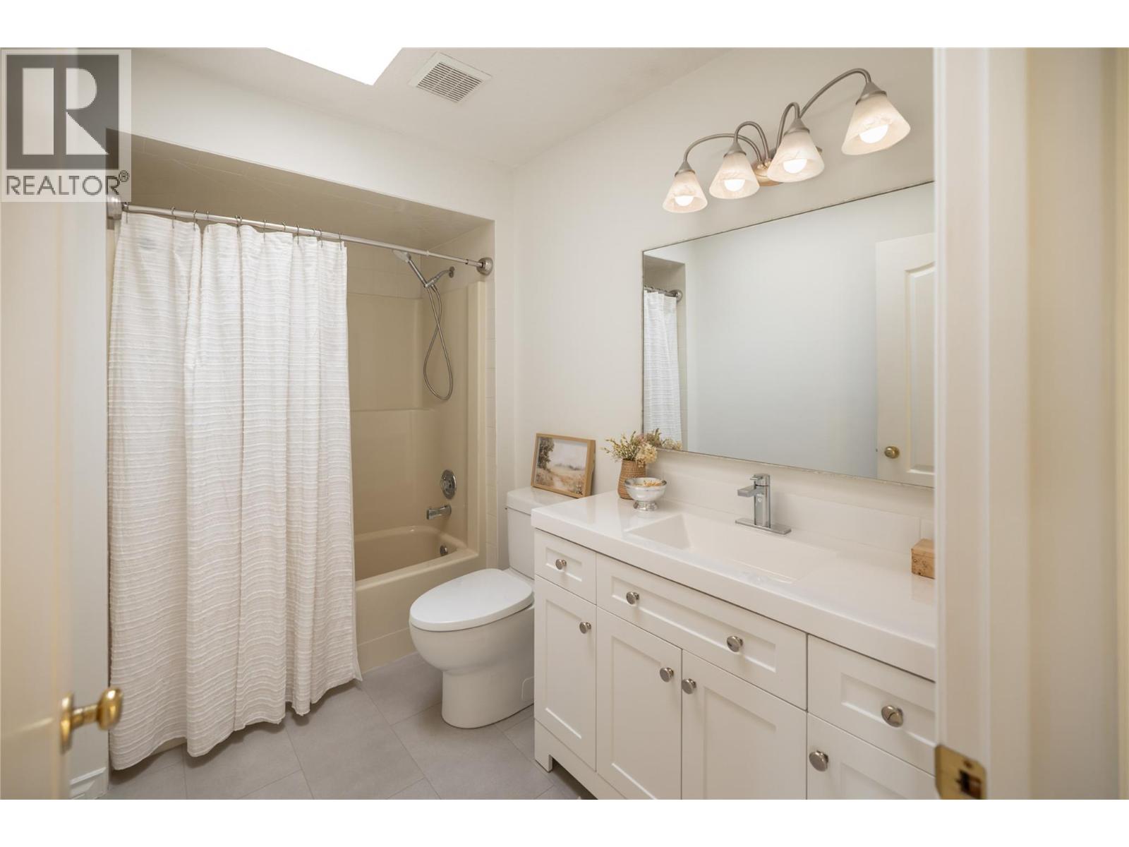  4018 LOGIE Court, Kelowna