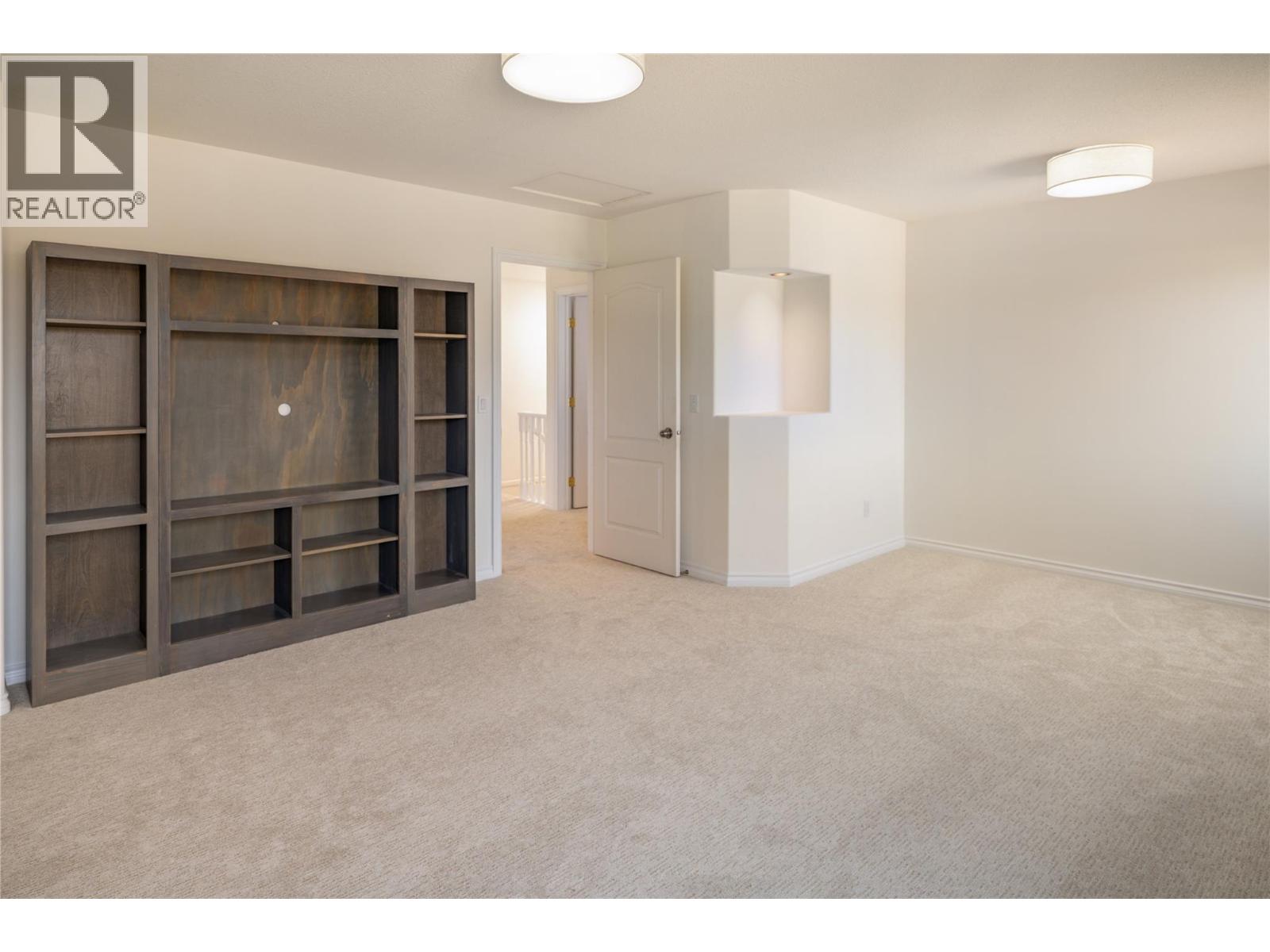  4018 LOGIE Court, Kelowna