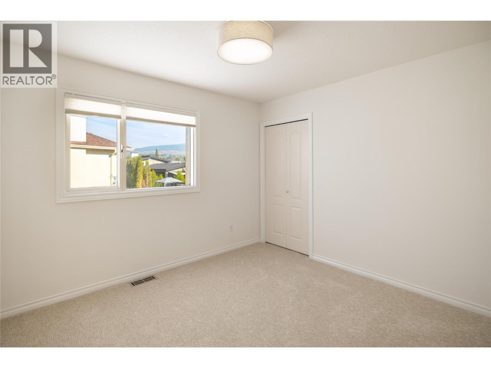  4018 LOGIE Court, Kelowna