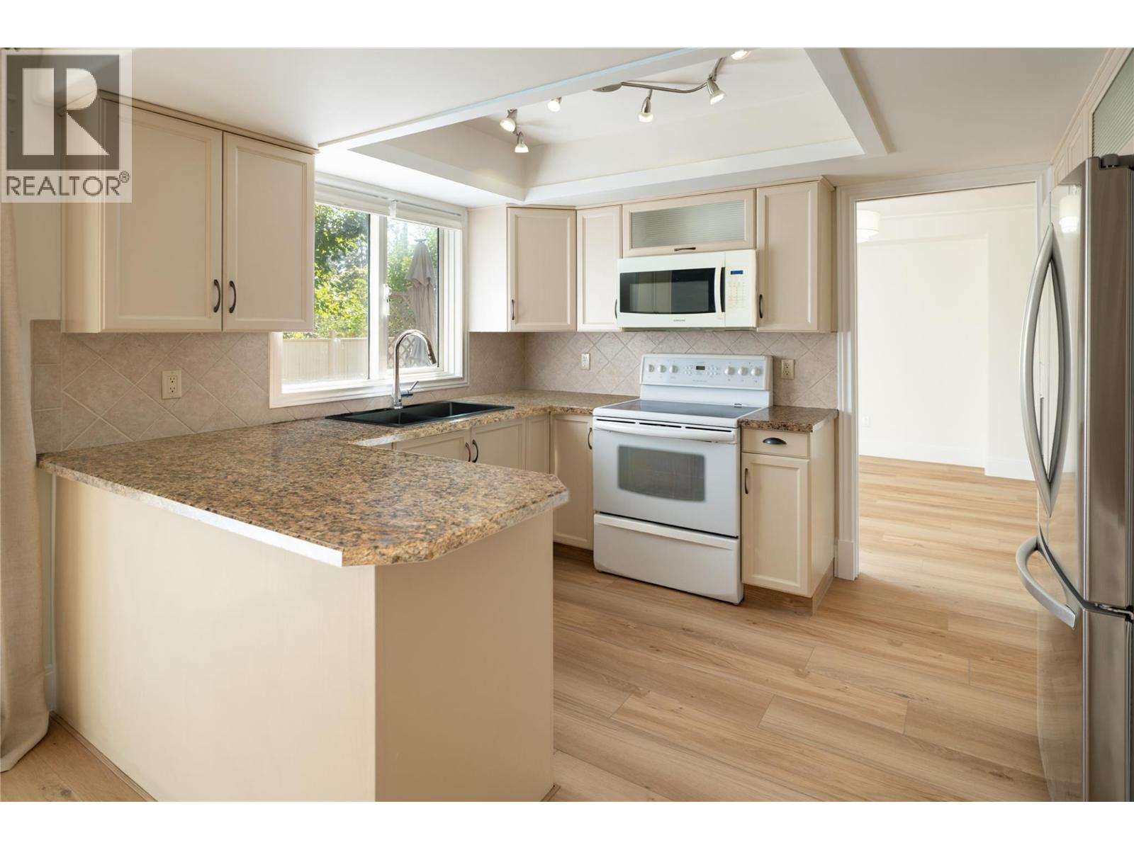  4018 LOGIE Court, Kelowna