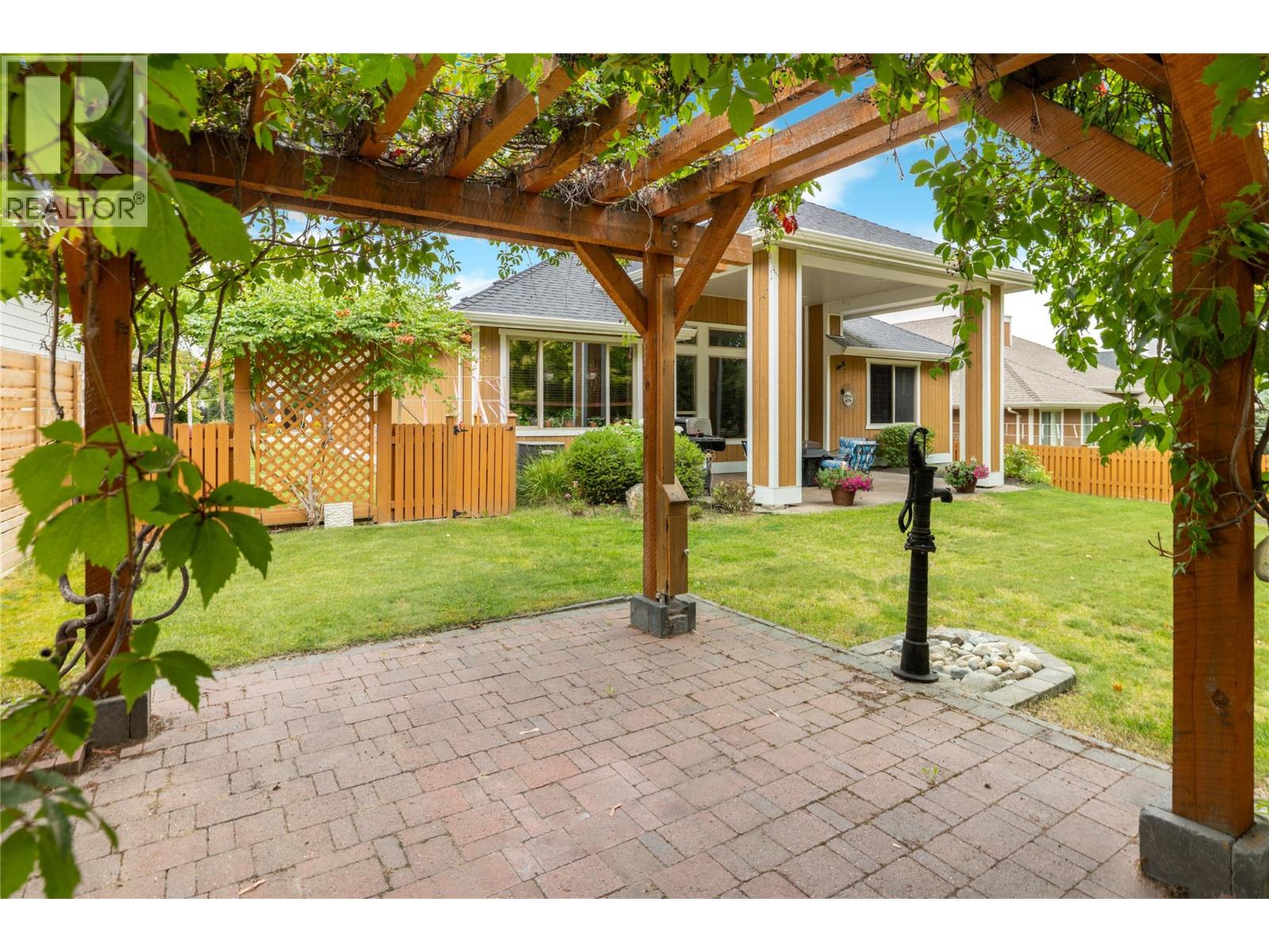  335 Quilchena Drive, Kelowna