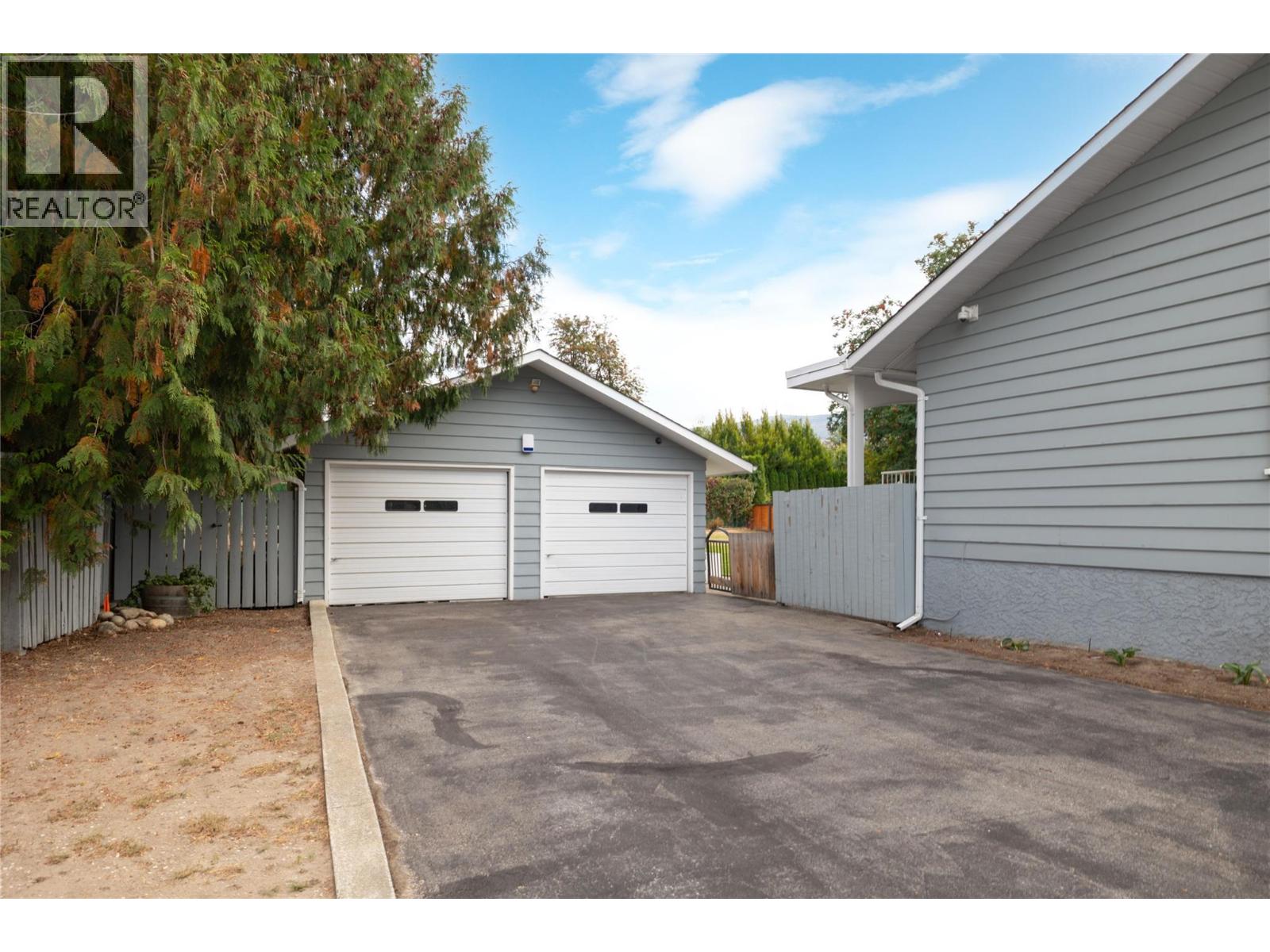 4373 Hobson Road, Kelowna
