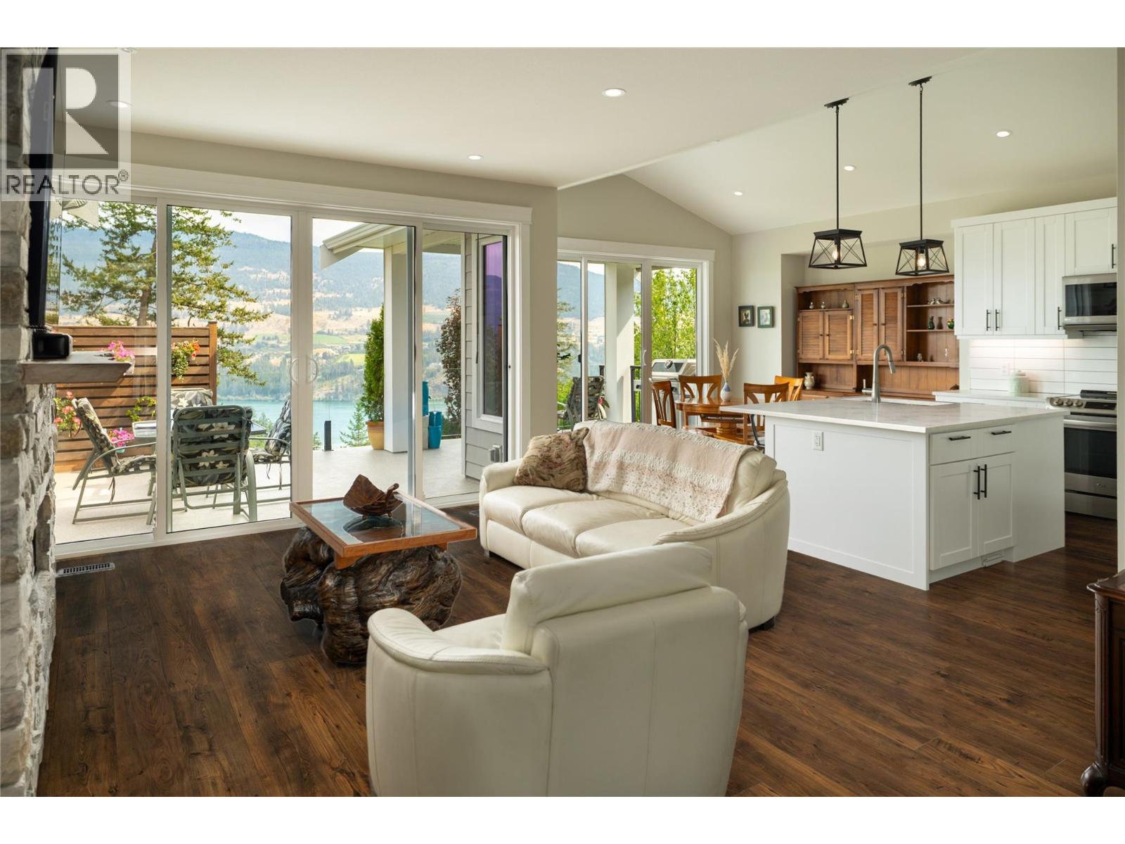  13137 Cliffstone Court, Lake Country