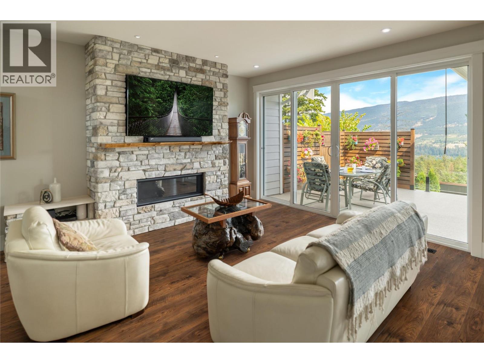  13137 Cliffstone Court, Lake Country