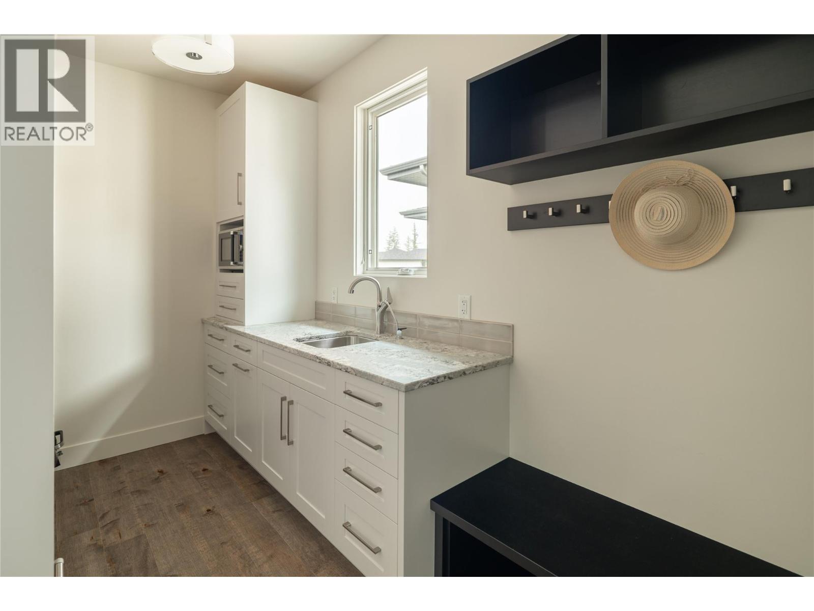  5640 Mountainside Drive, Kelowna