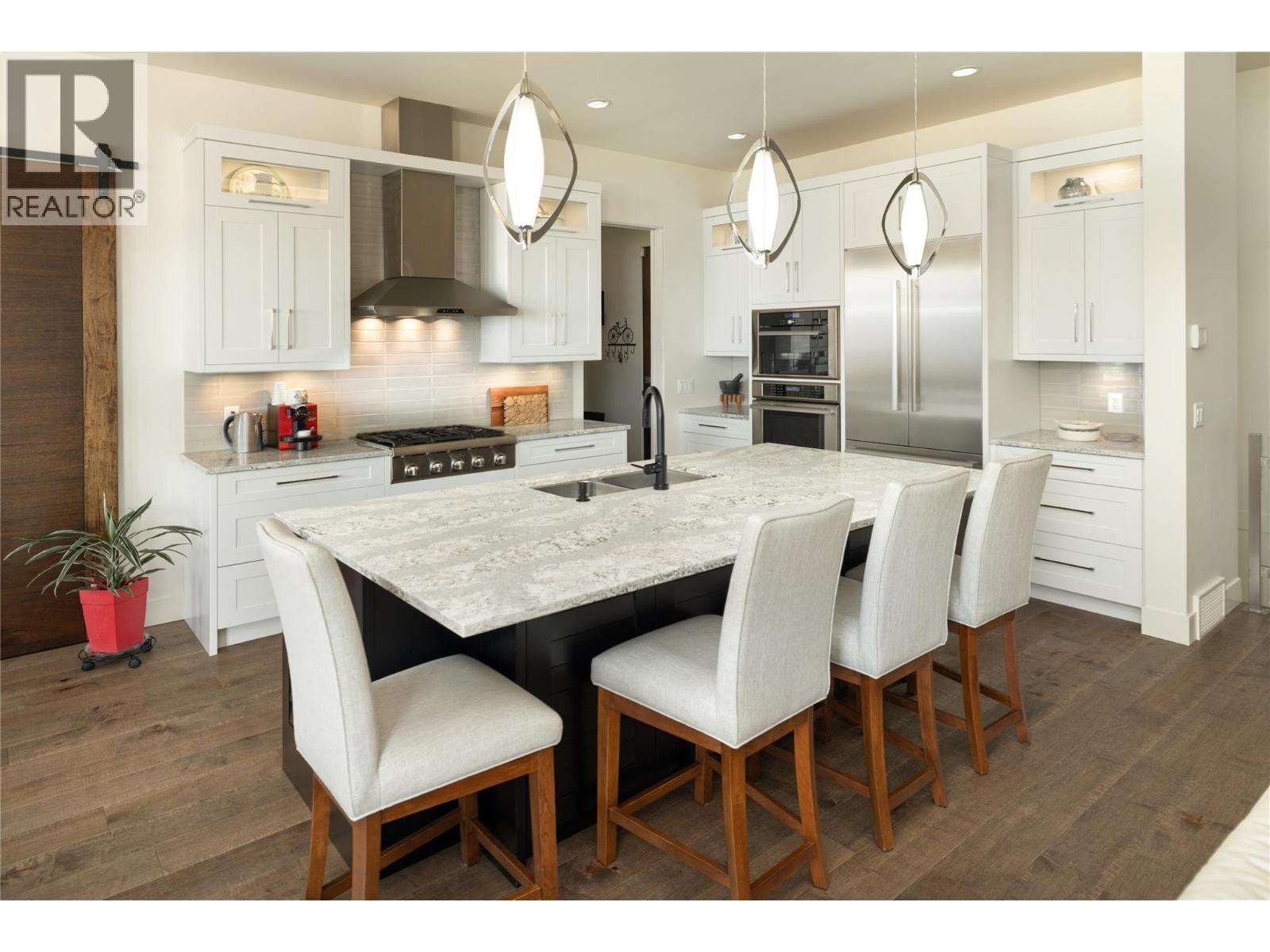  5640 Mountainside Drive, Kelowna