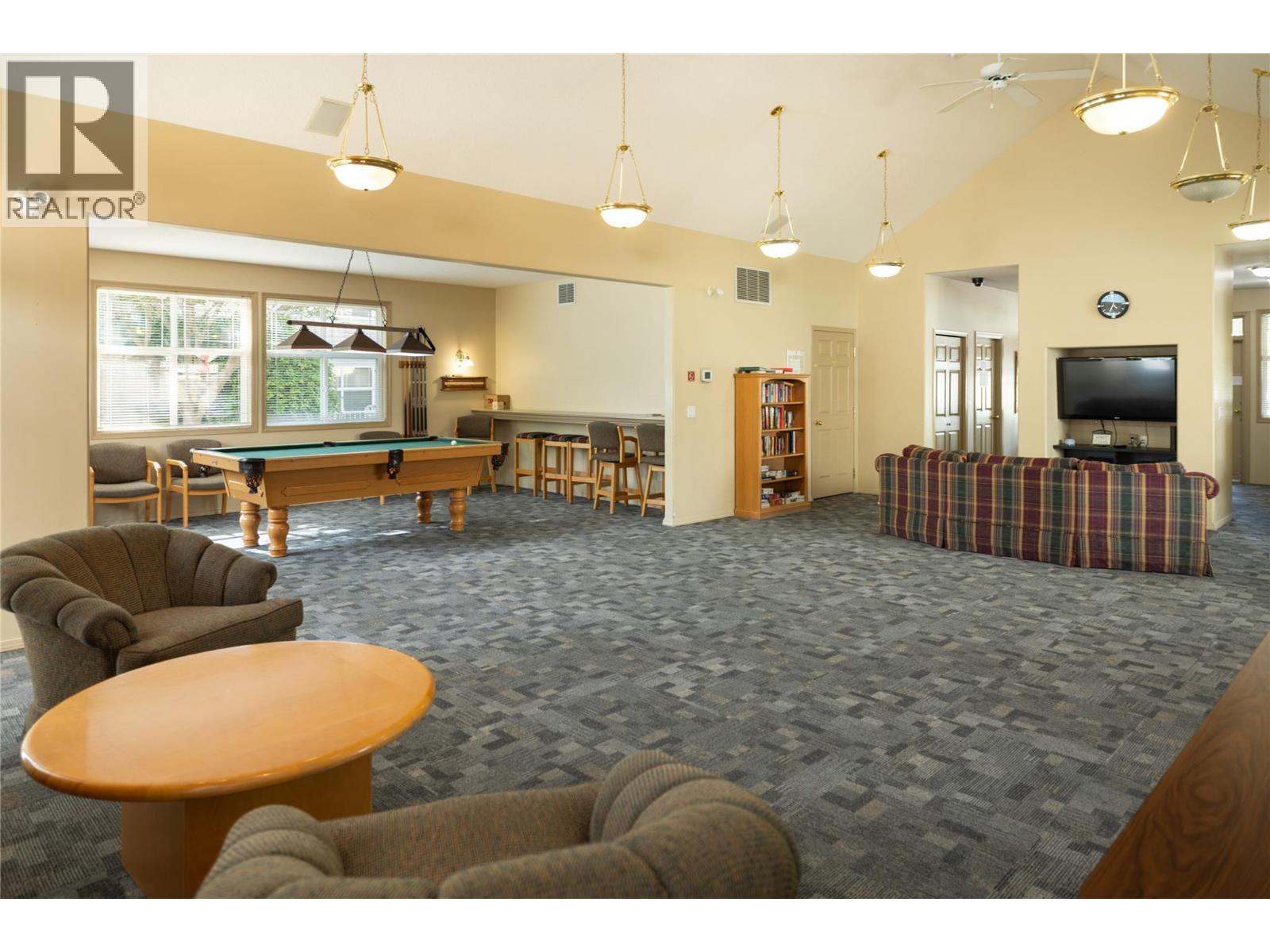 108 555 Houghton Road, Kelowna
