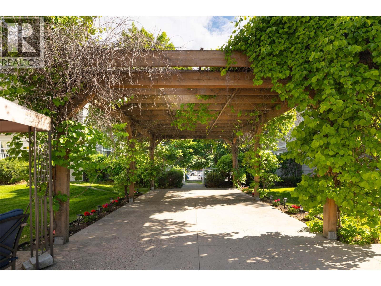 108 555 Houghton Road, Kelowna
