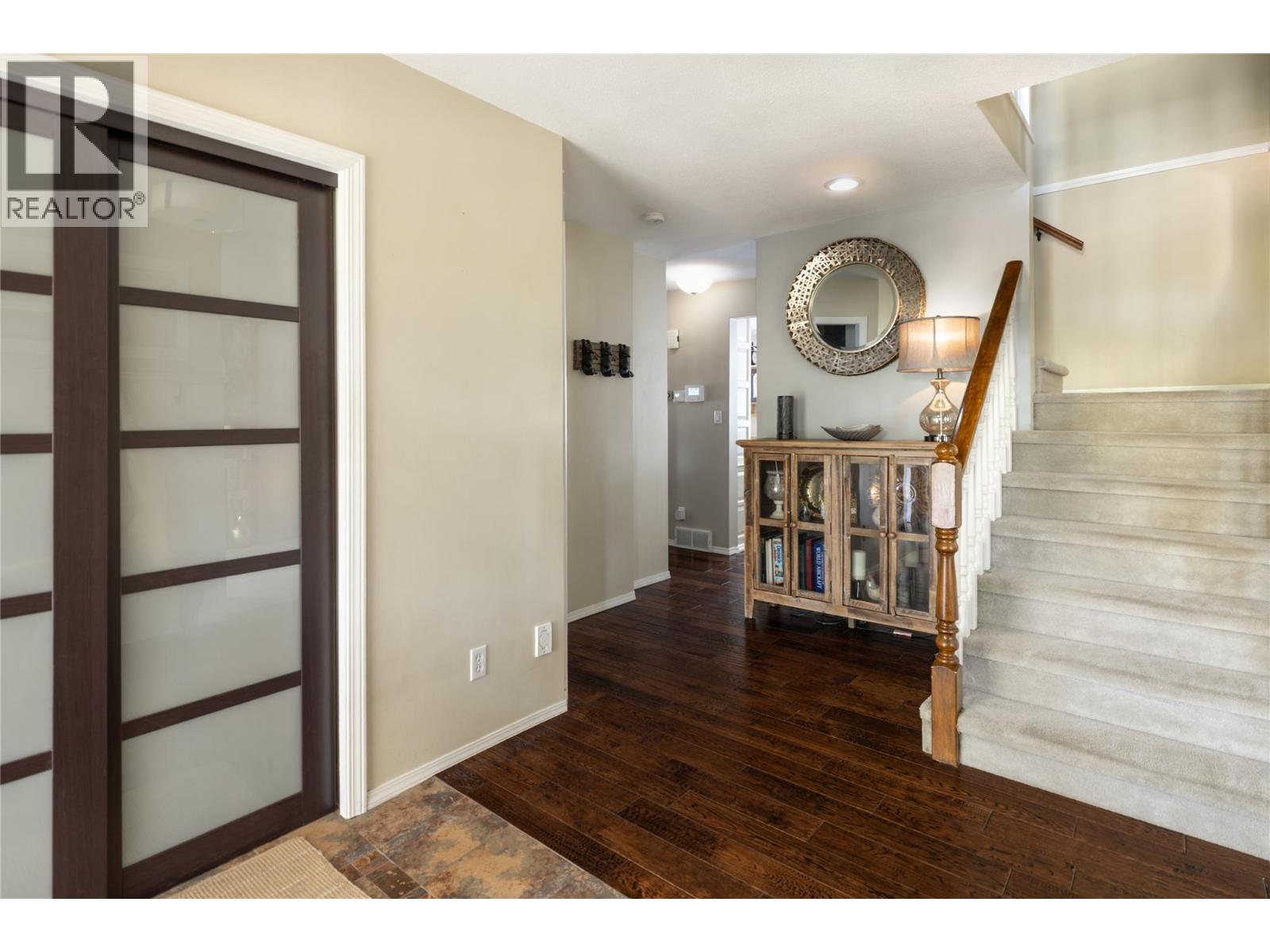  4692 GORDON Drive, Kelowna