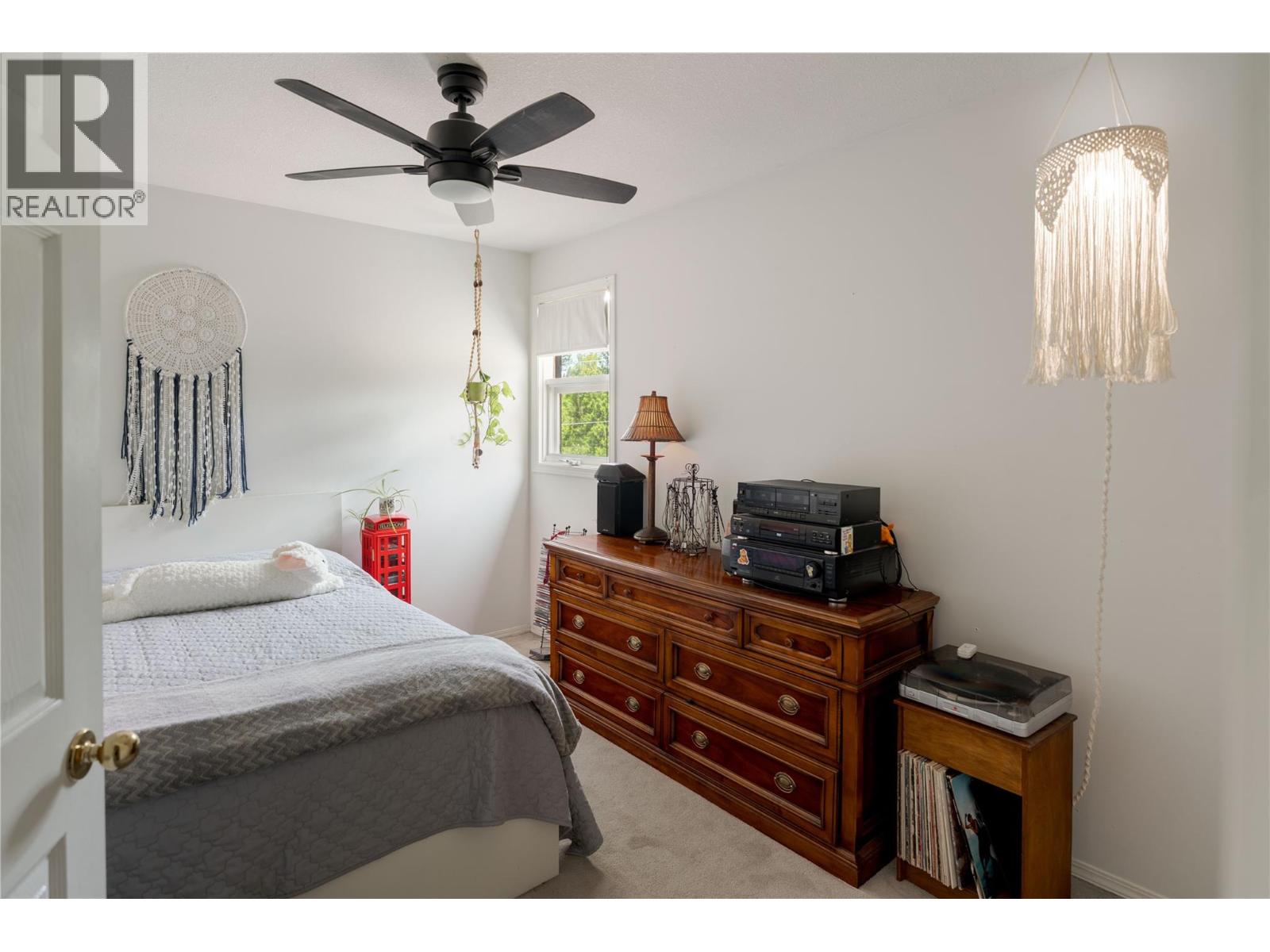  4692 GORDON Drive, Kelowna