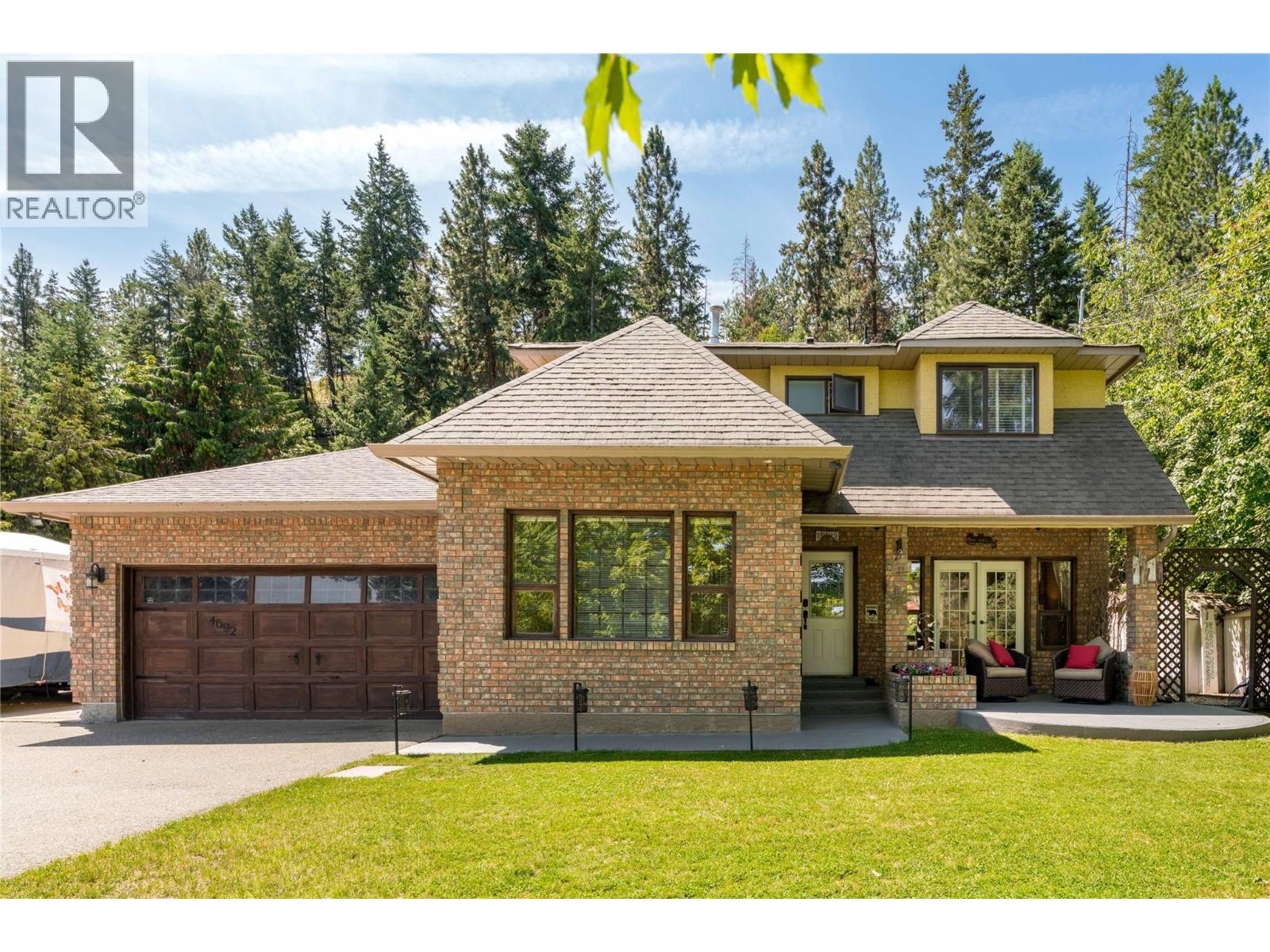  4692 GORDON Drive, Kelowna