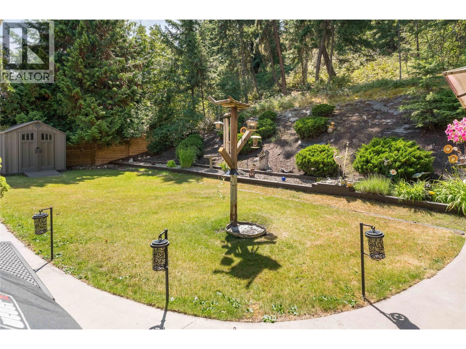  4692 GORDON Drive, Kelowna