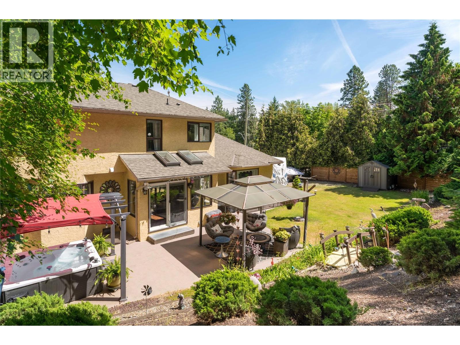  4692 GORDON Drive, Kelowna