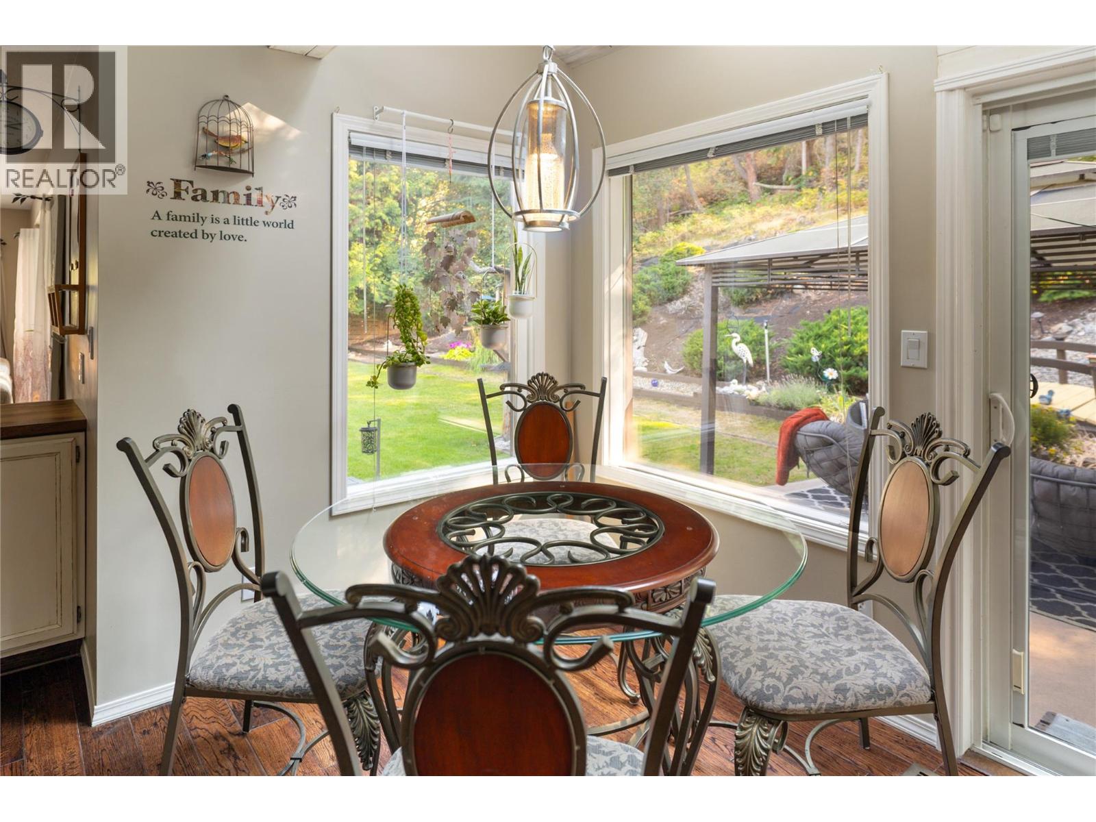  4692 GORDON Drive, Kelowna