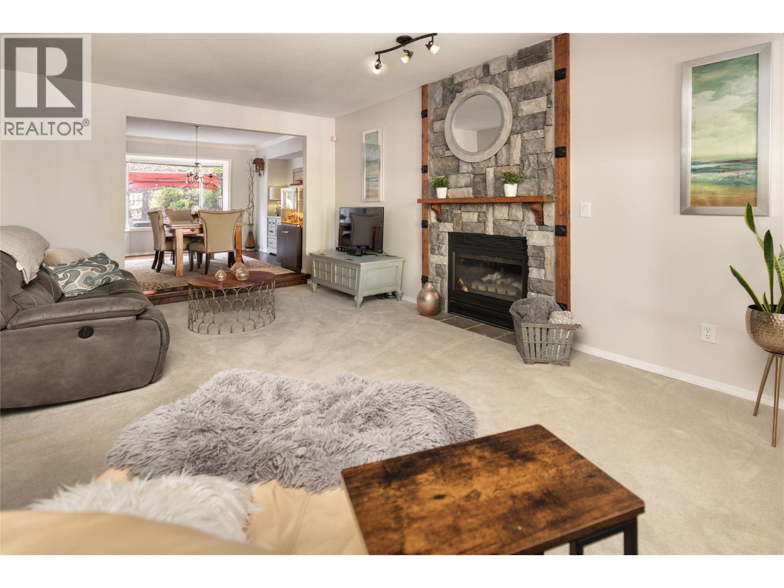  4692 GORDON Drive, Kelowna