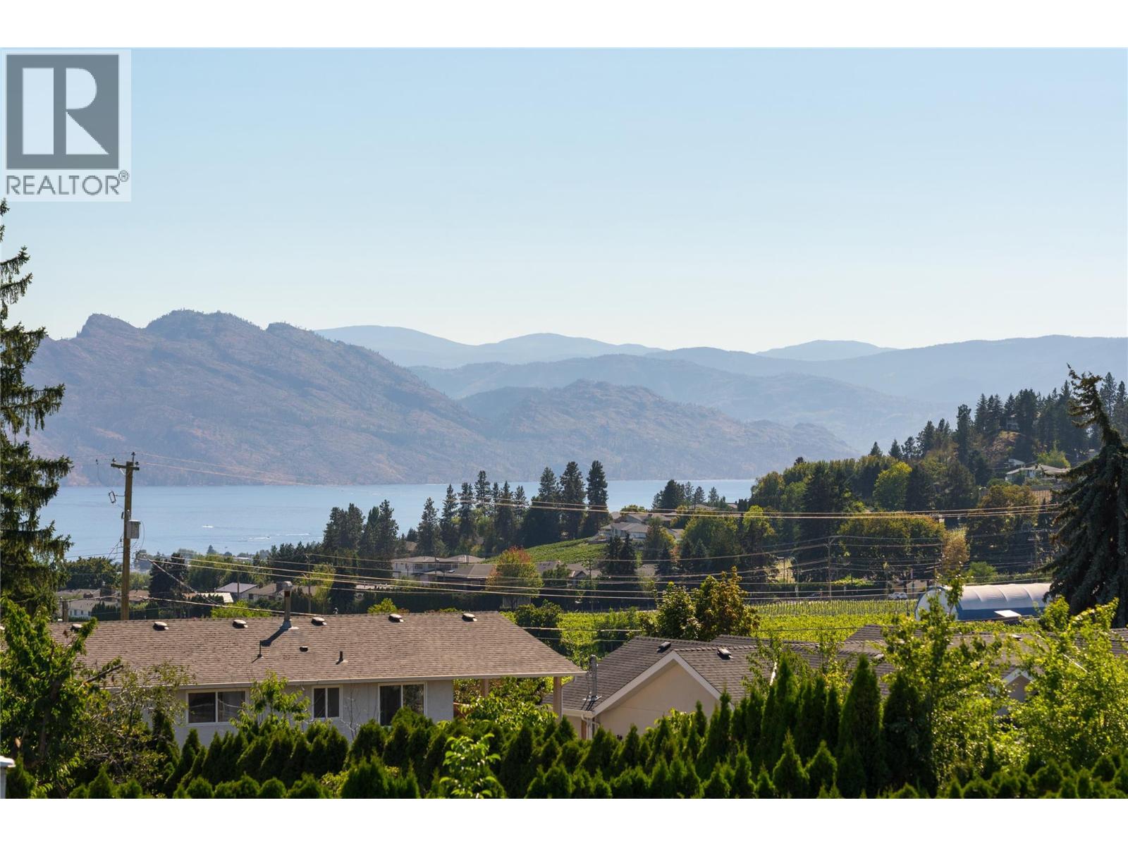  833 HAWTHORNE Road, West Kelowna