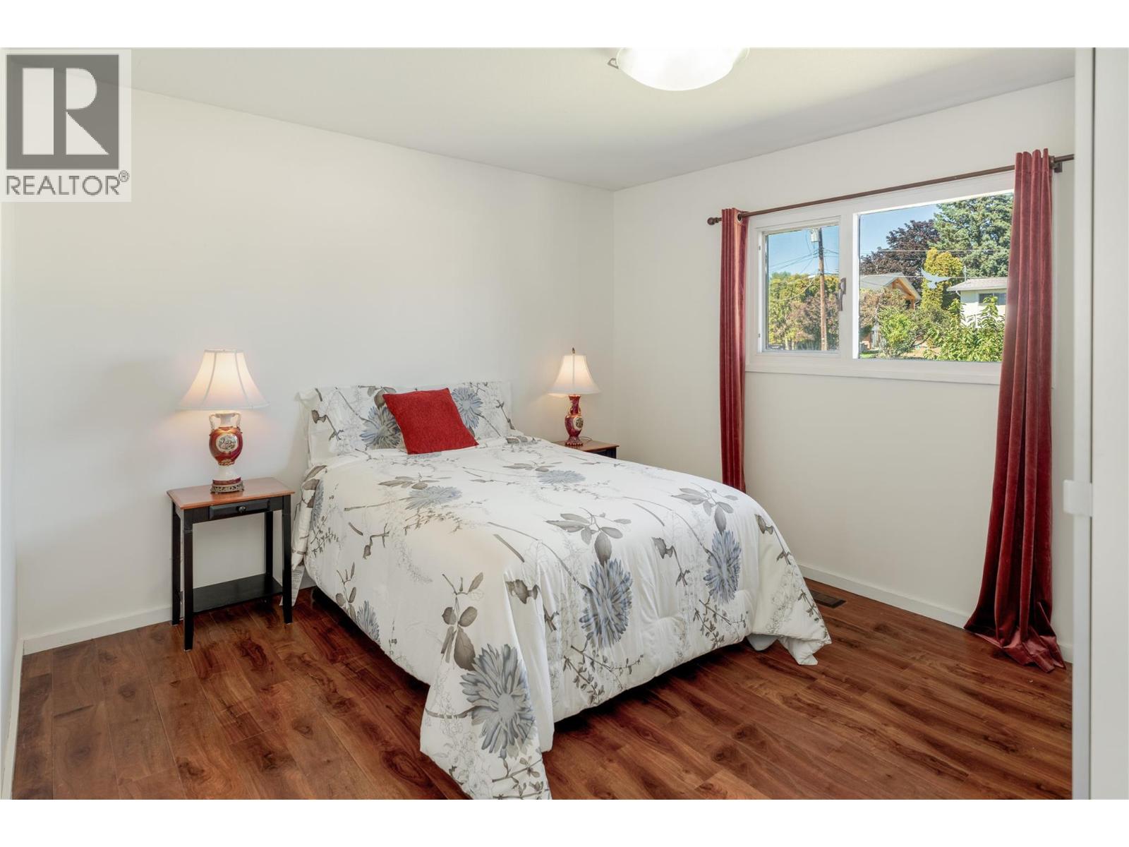  833 HAWTHORNE Road, West Kelowna