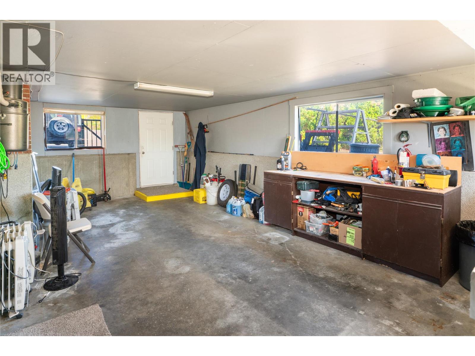  833 HAWTHORNE Road, West Kelowna