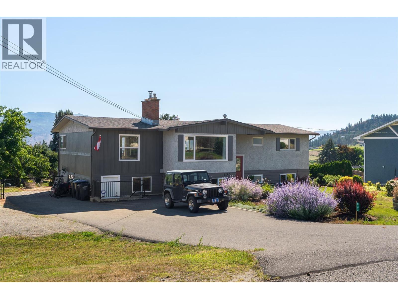  833 HAWTHORNE Road, West Kelowna