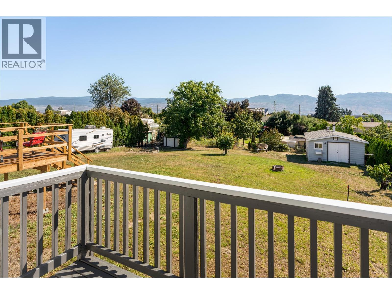  833 HAWTHORNE Road, West Kelowna