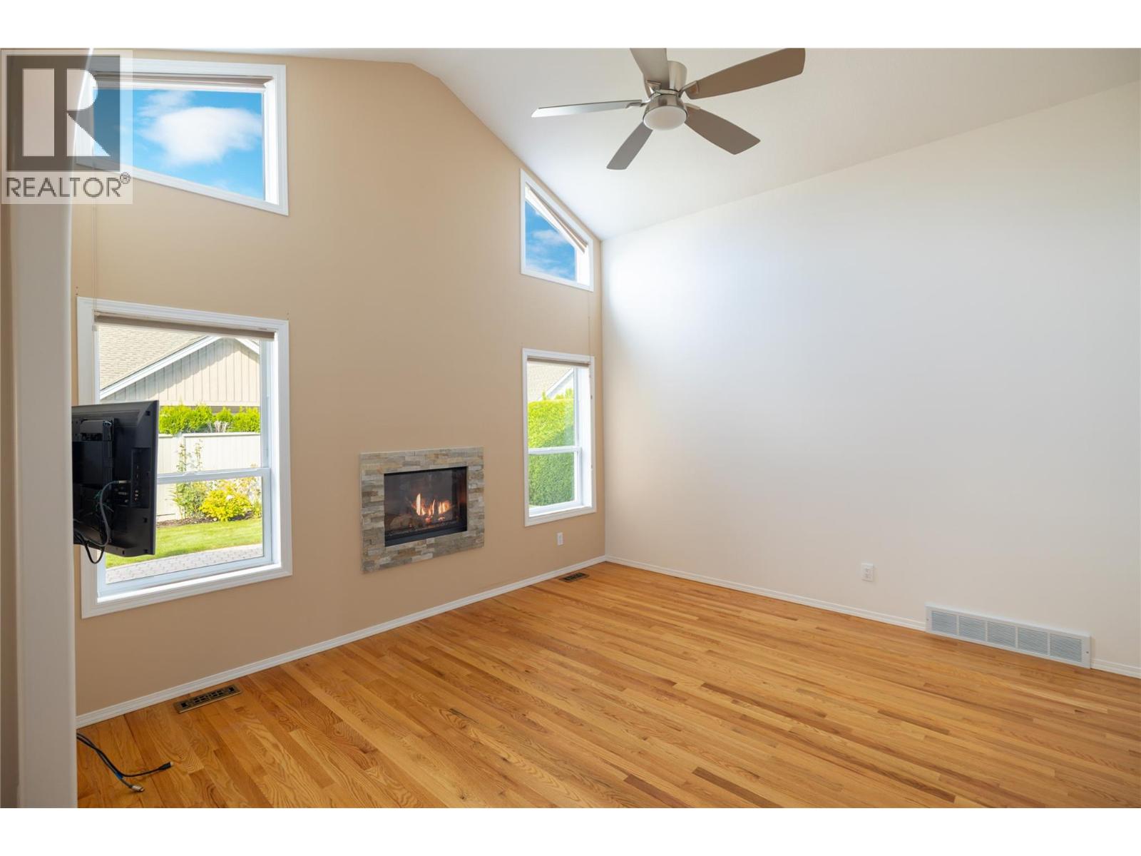 175 609 TRUSWELL Road, Kelowna