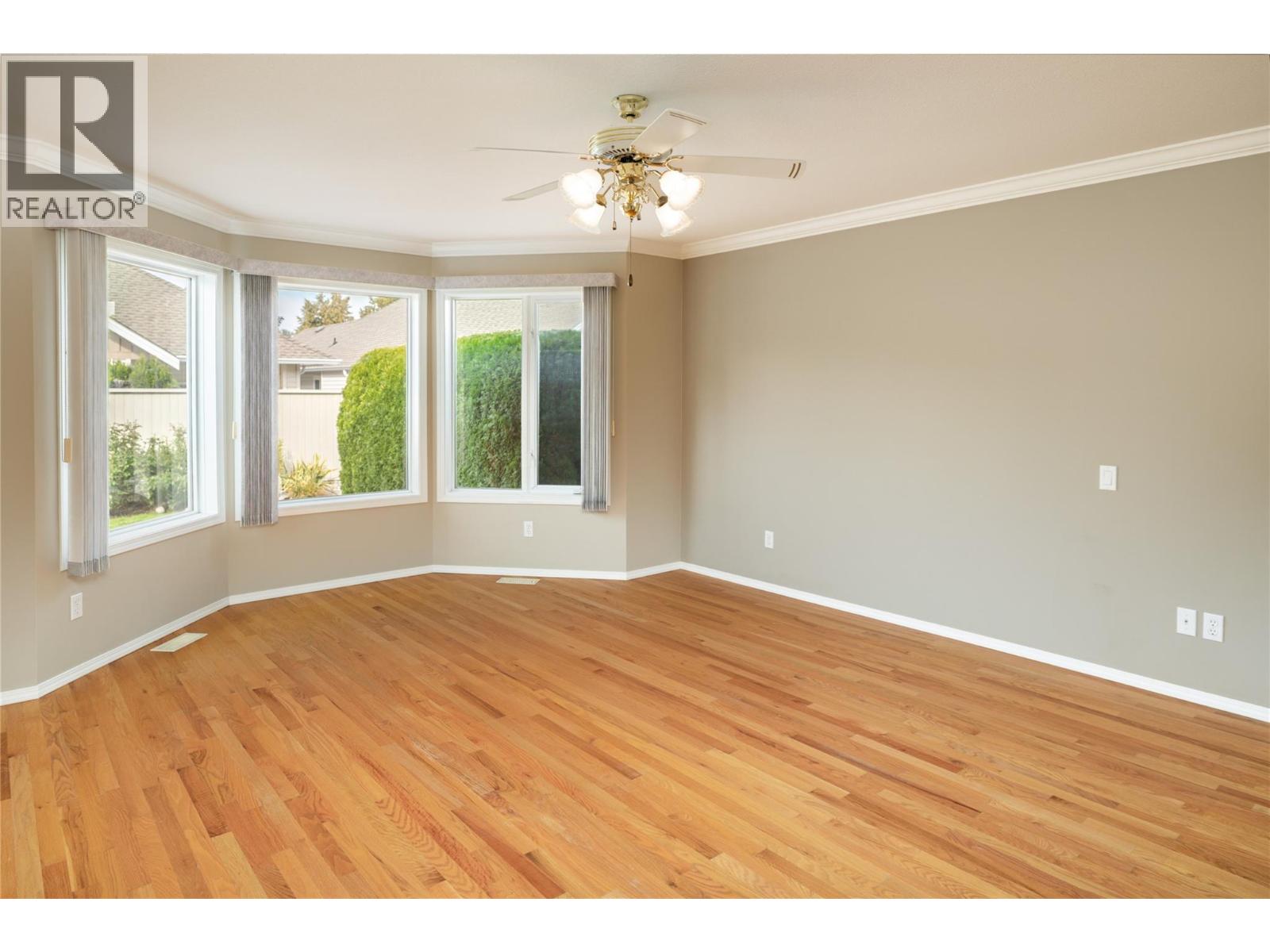 175 609 TRUSWELL Road, Kelowna