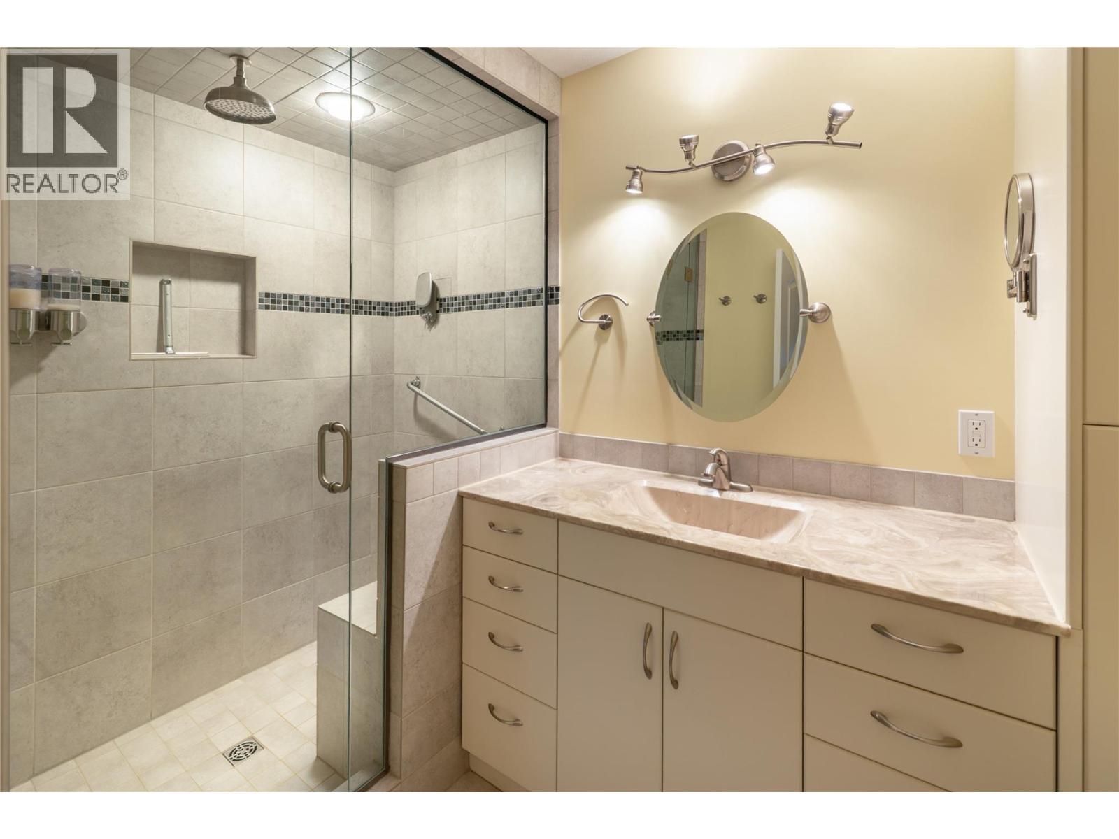 175 609 TRUSWELL Road, Kelowna