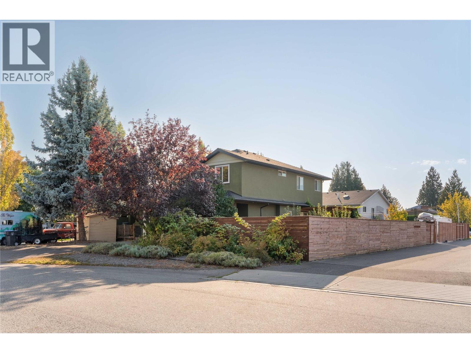  1818 Bowes Street, Kelowna
