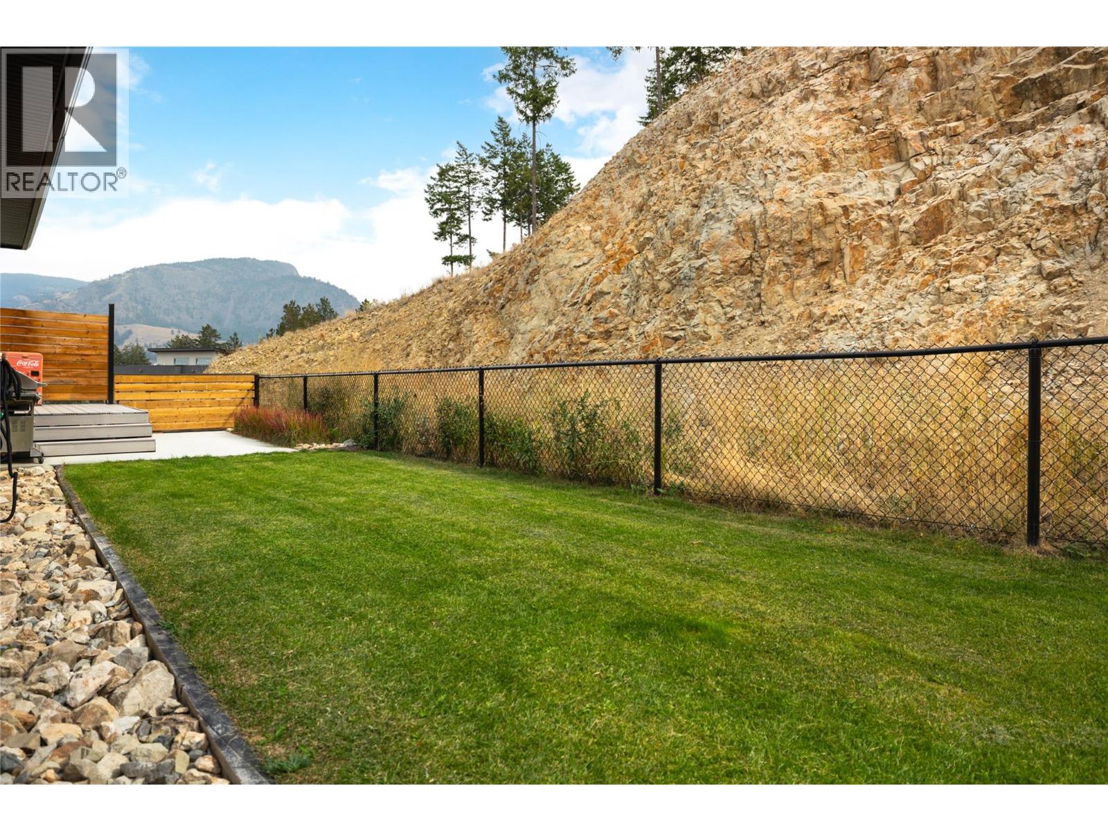  2203 LAVETTA Drive, Kelowna