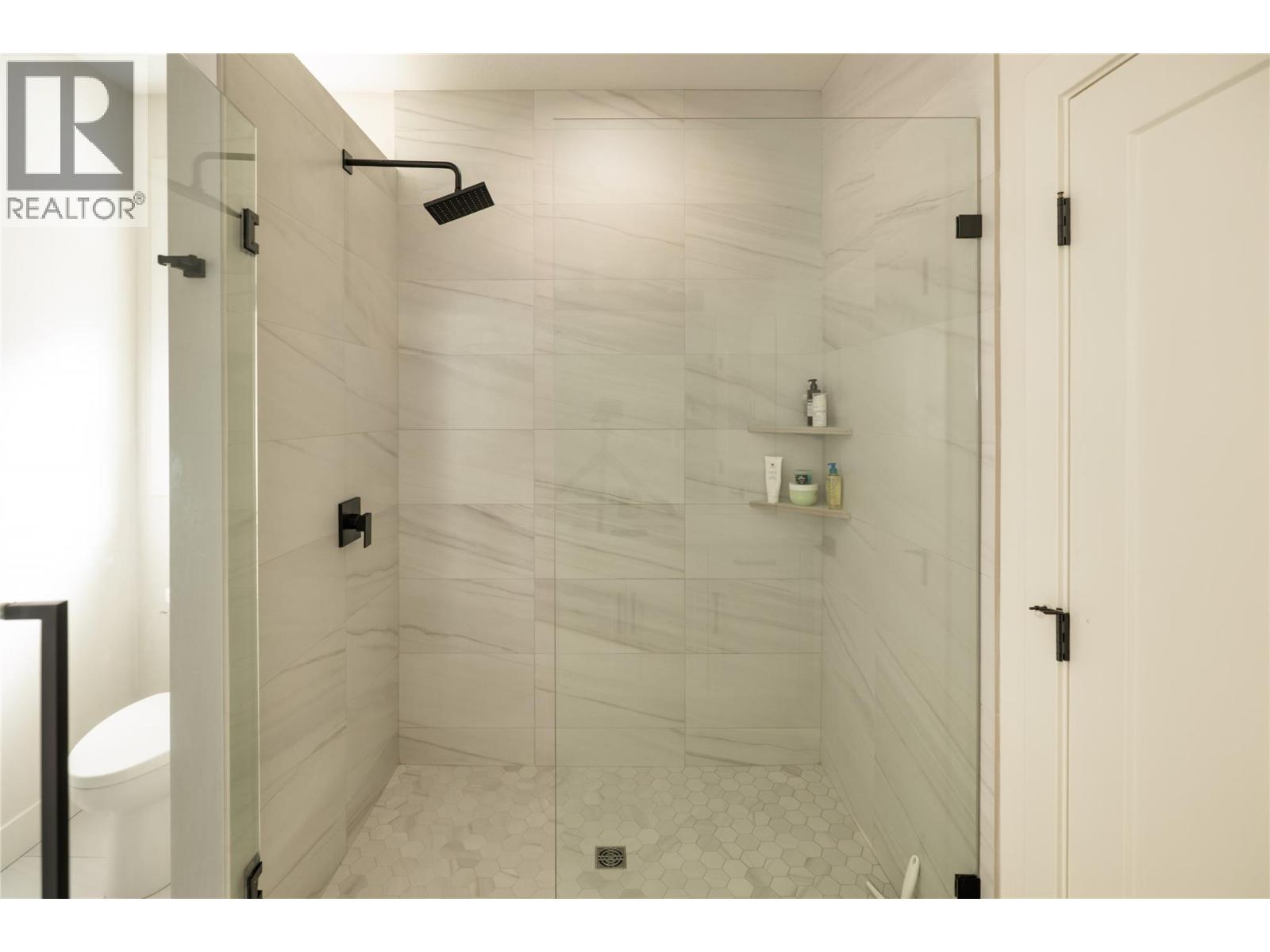  2203 LAVETTA Drive, Kelowna