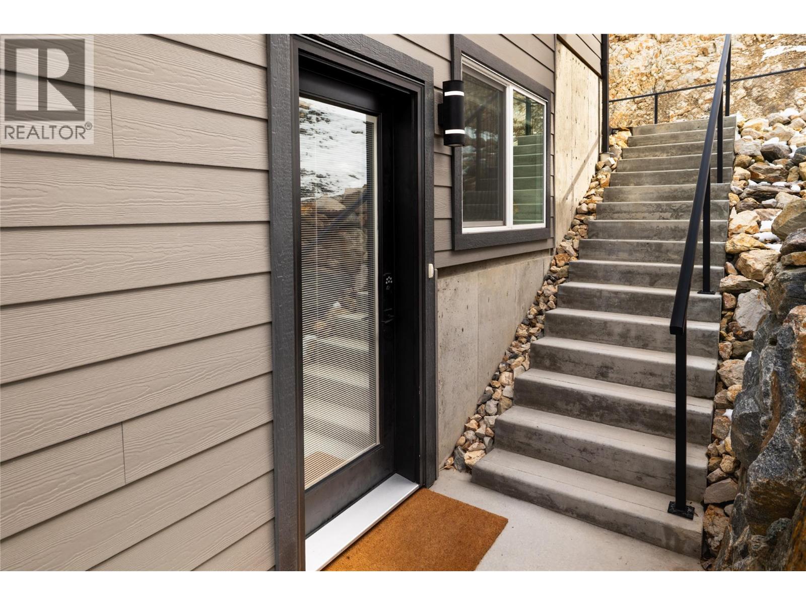  2203 LAVETTA Drive, Kelowna