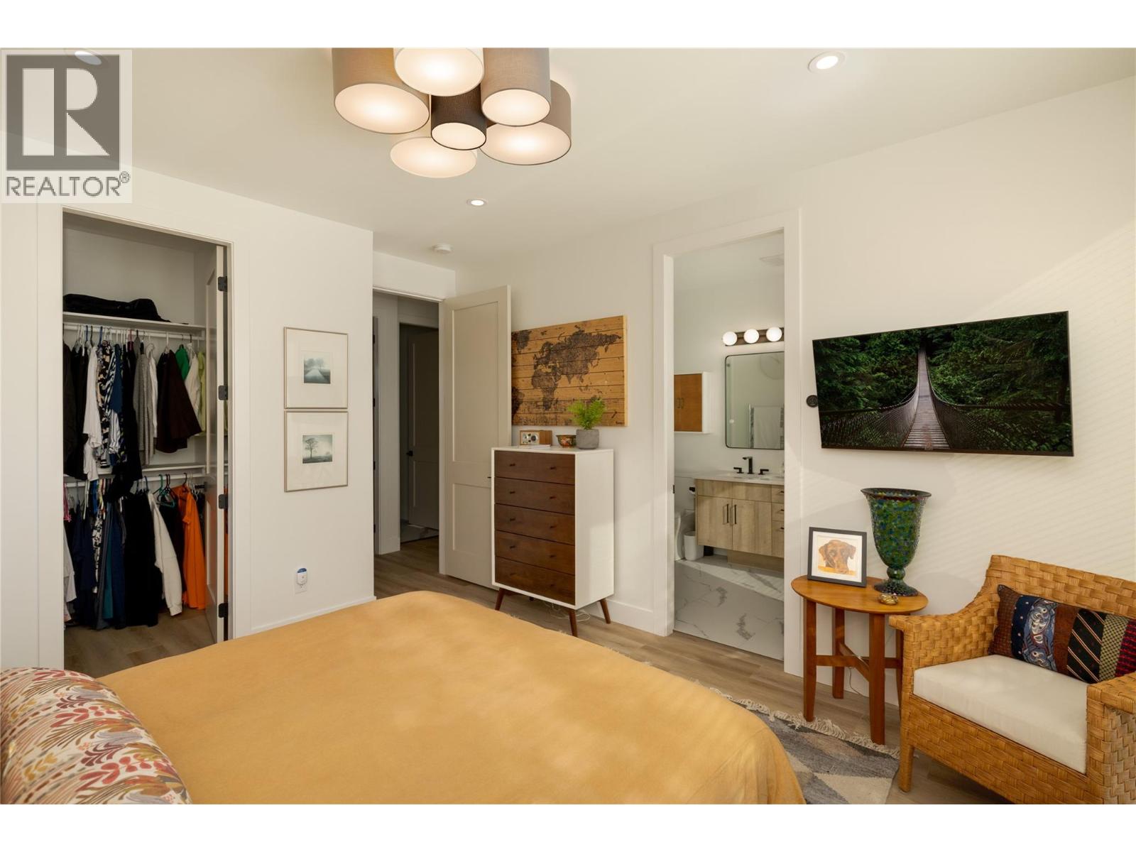  884 Patterson Avenue, Kelowna