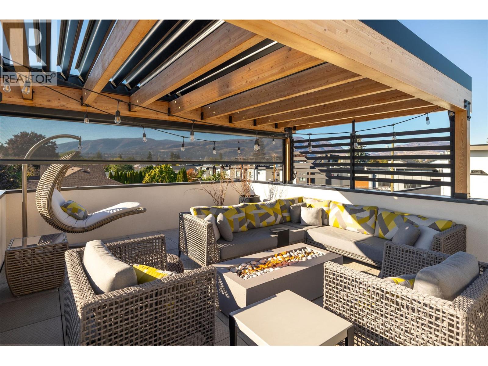  884 Patterson Avenue, Kelowna