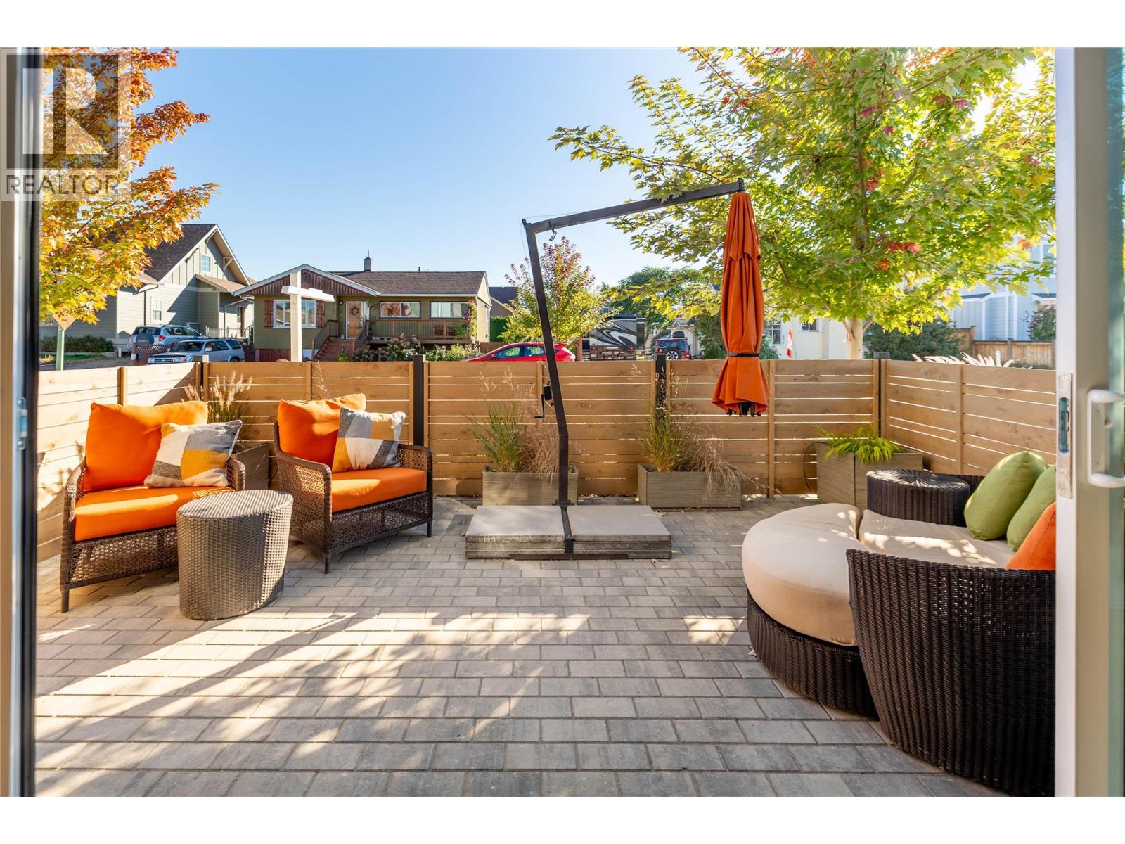  884 Patterson Avenue, Kelowna