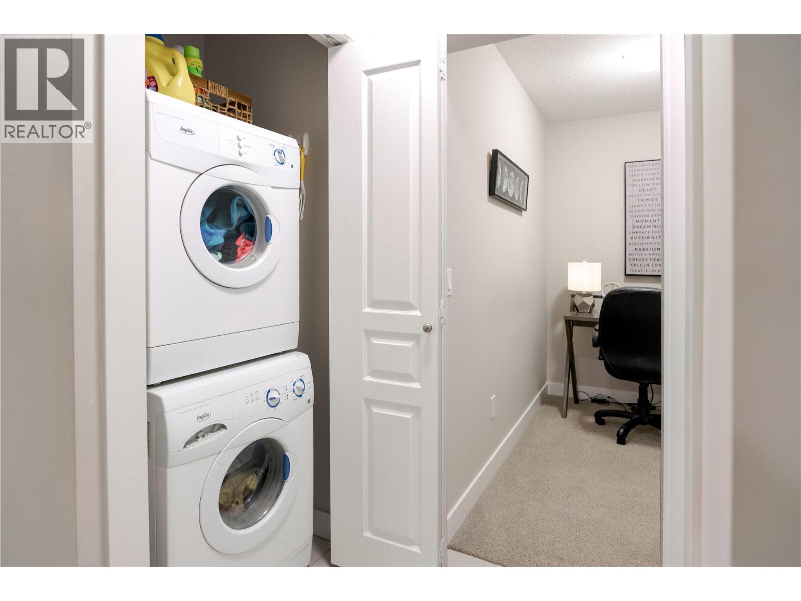 312 1083 Sunset Drive, Kelowna