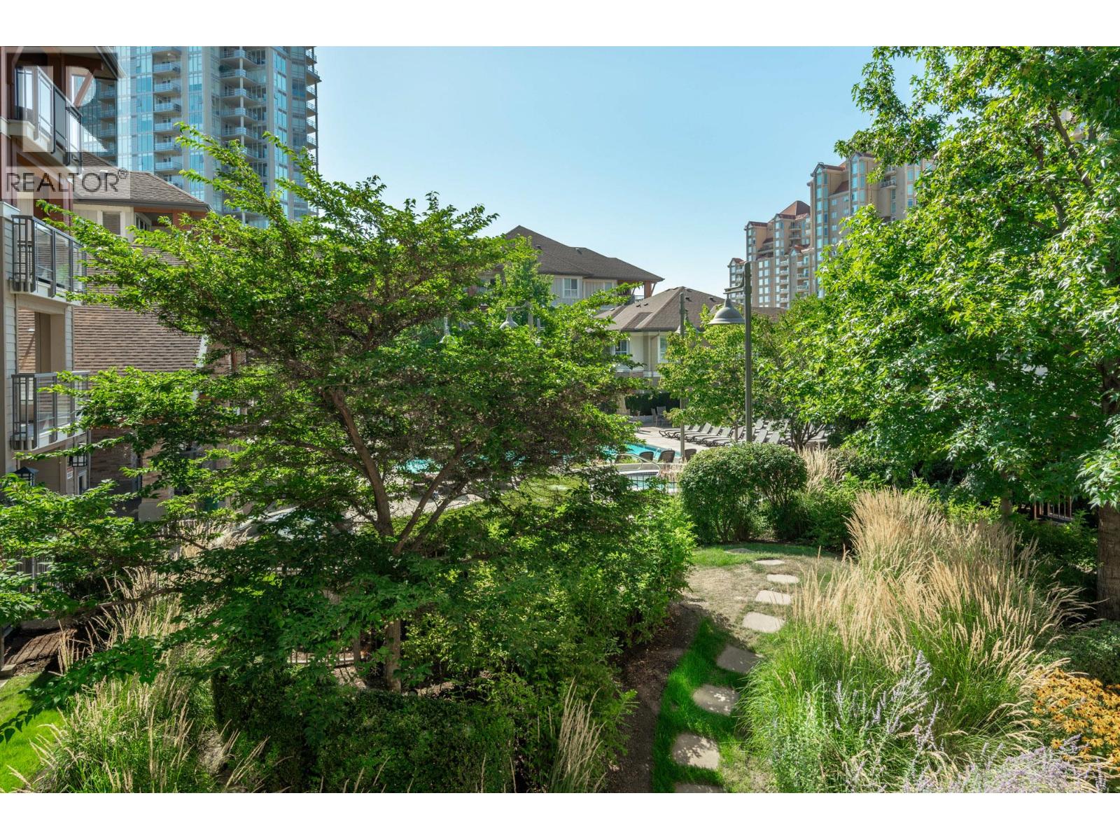 312 1083 Sunset Drive, Kelowna