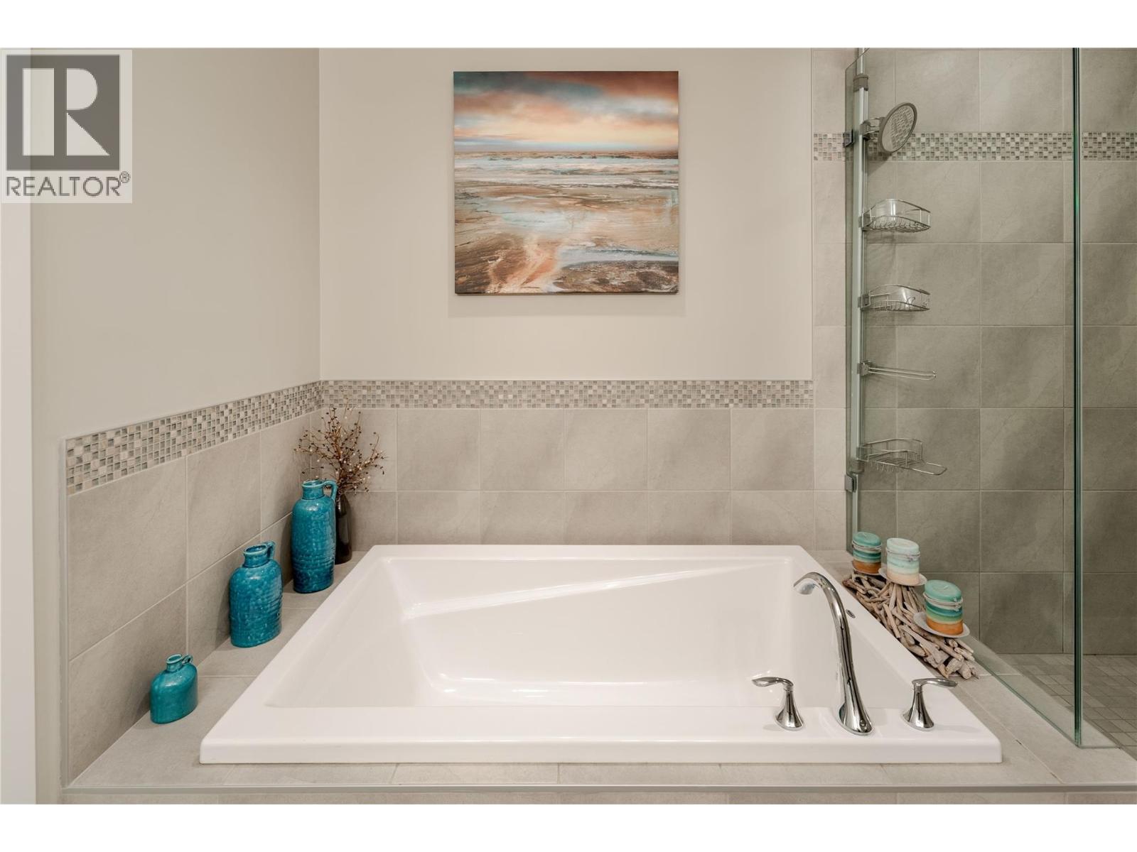 45 3359 Cougar Road, Westbank