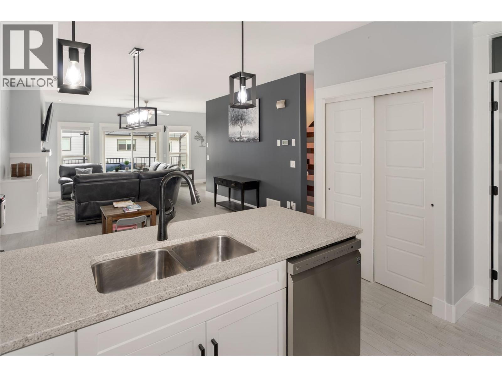 45 3359 Cougar Road, Westbank