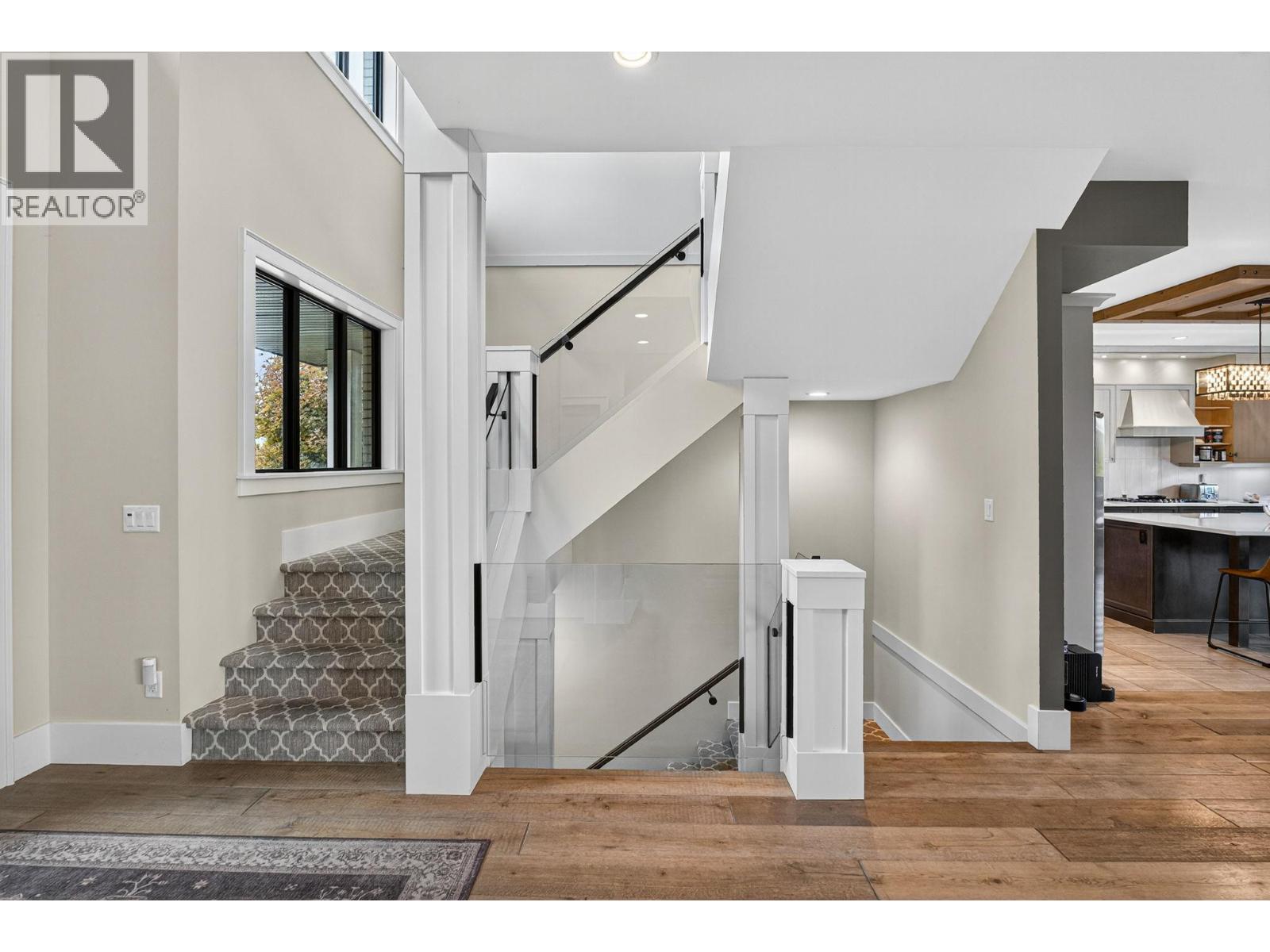  460 Rockview Lane, Kelowna