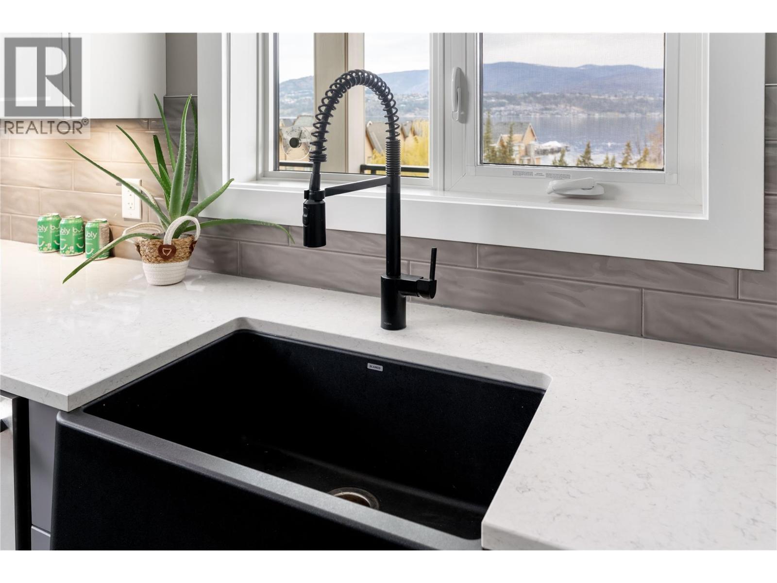 501 529 Truswell Road, Kelowna