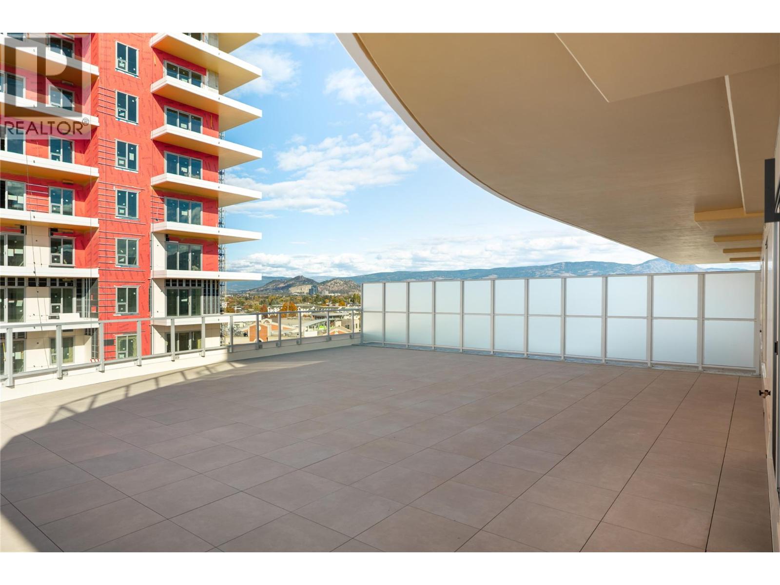 715 3340 Lakeshore Road, Kelowna